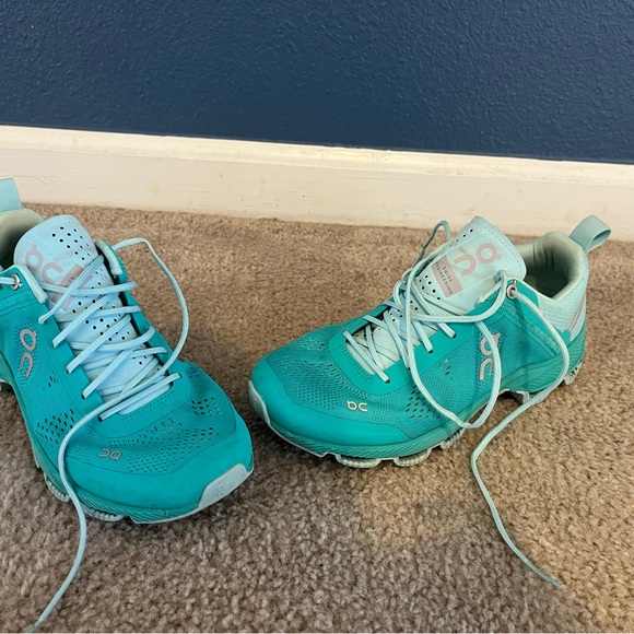 Women’s running shoes - Picture 2 of 2